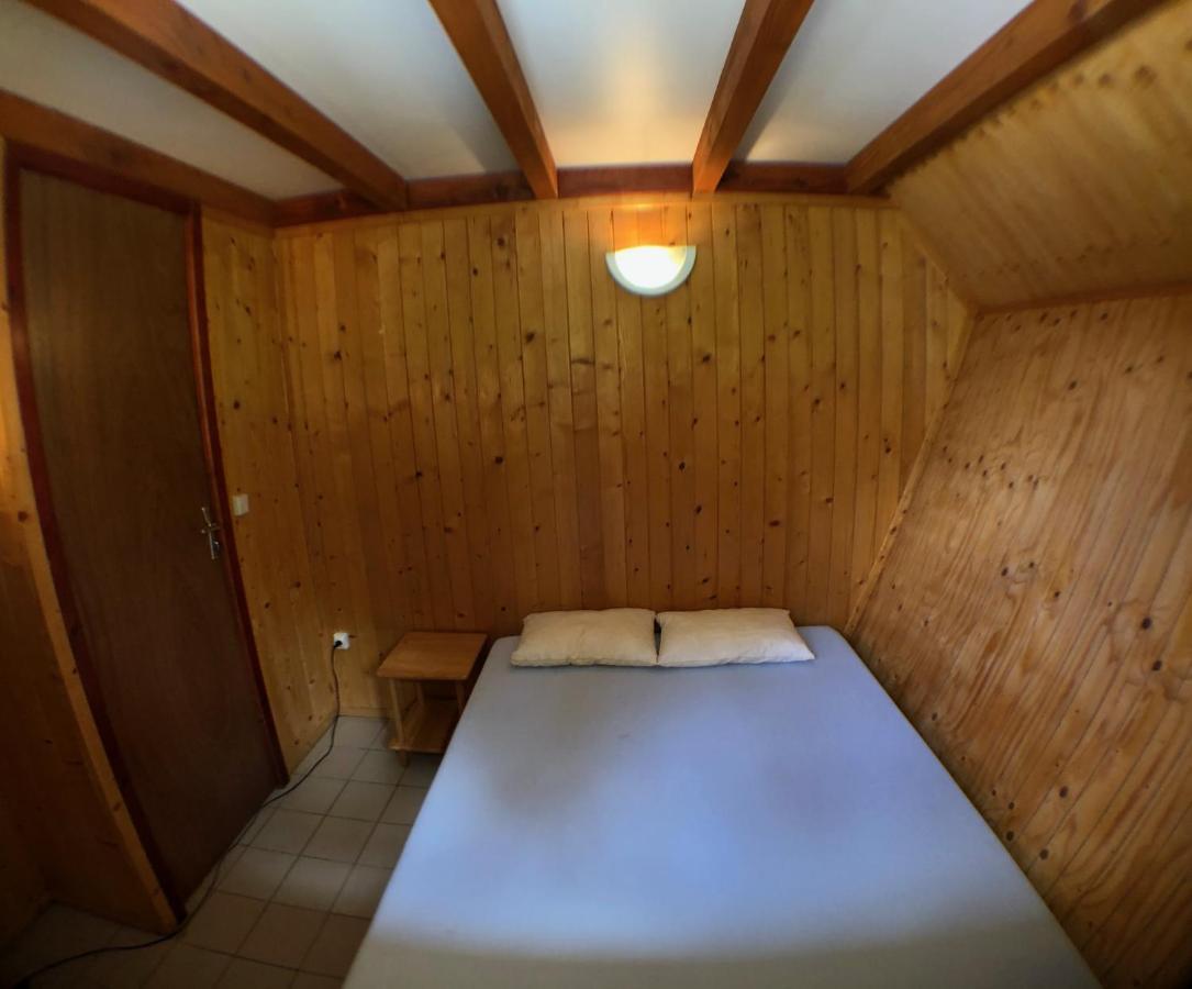 Chalet Dans Le Parc D'Un Manoir Du Xixeme Angles  Экстерьер фото